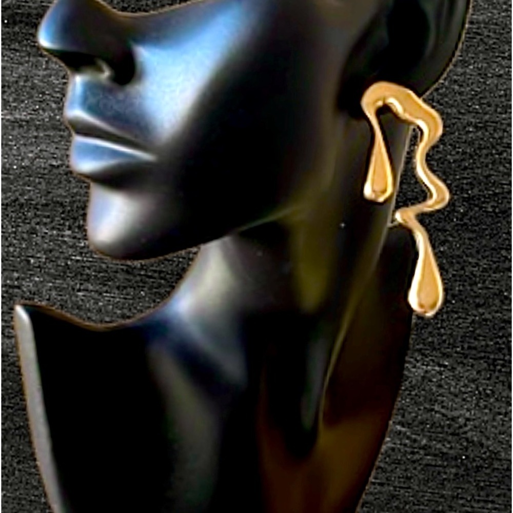 Anthropologie fluid, retro, geometric, abstract, gold, statement earring 3inch - Picture 4 of 4